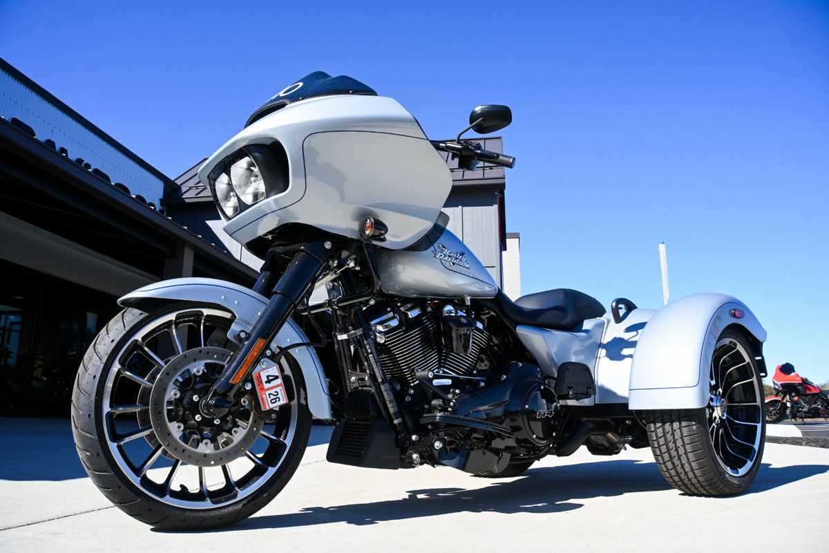 Road Glide® 3