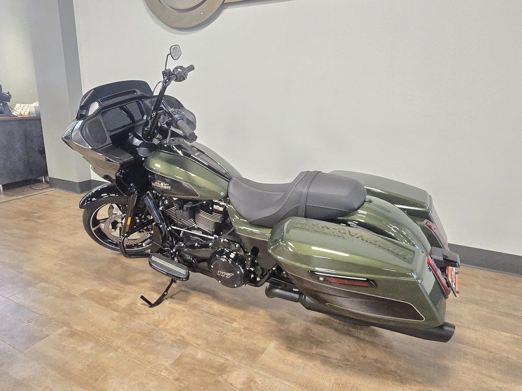 Road Glide®