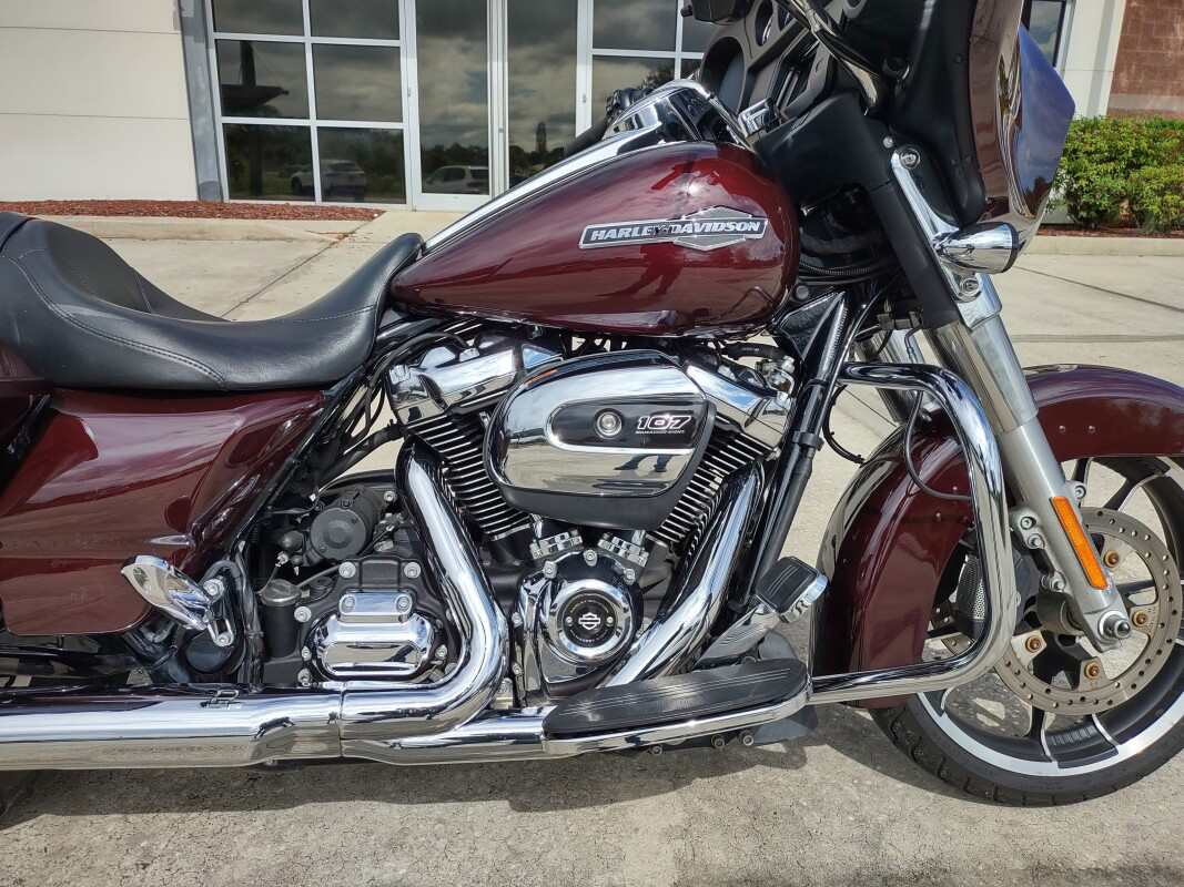 Street Glide®