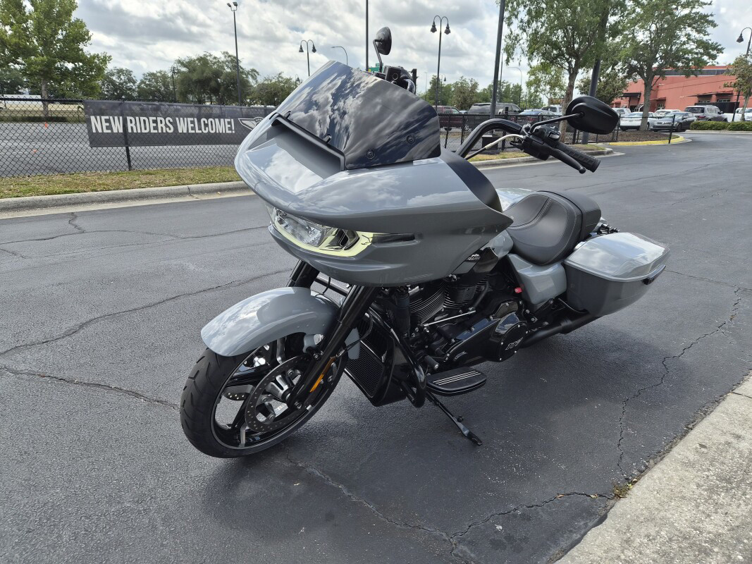 Road Glide®