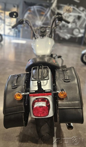 Sportster® SuperLow®