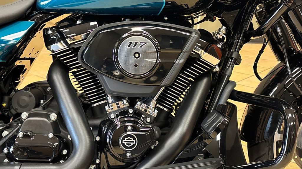 Road Glide®