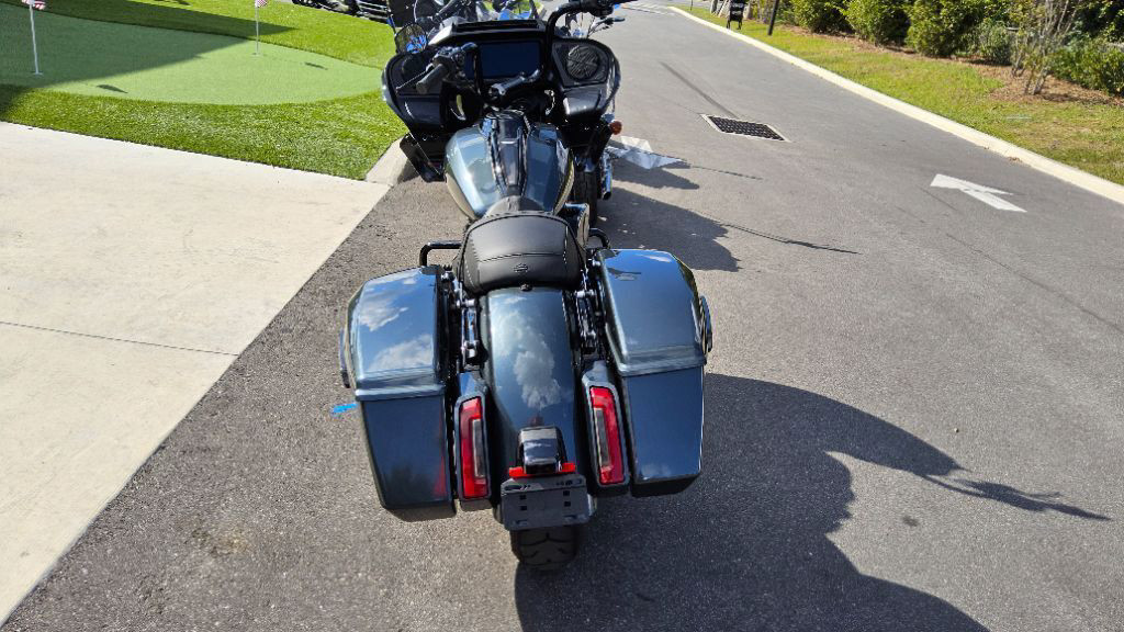 Road Glide®