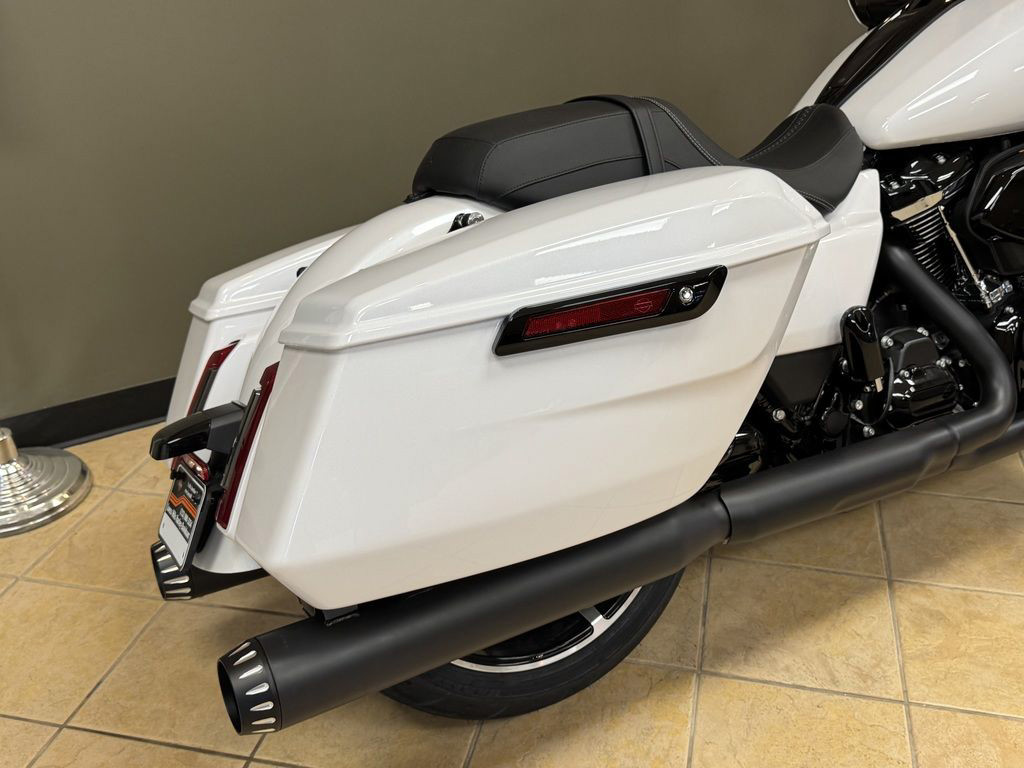 Road Glide®