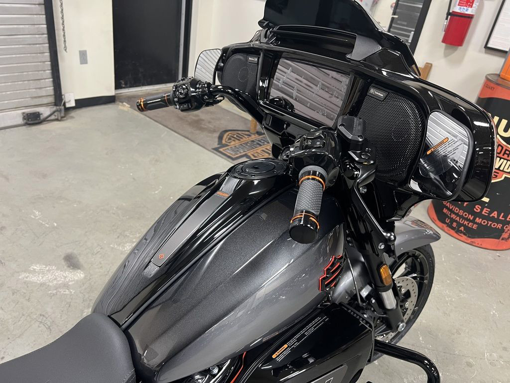 CVO® Street Glide®