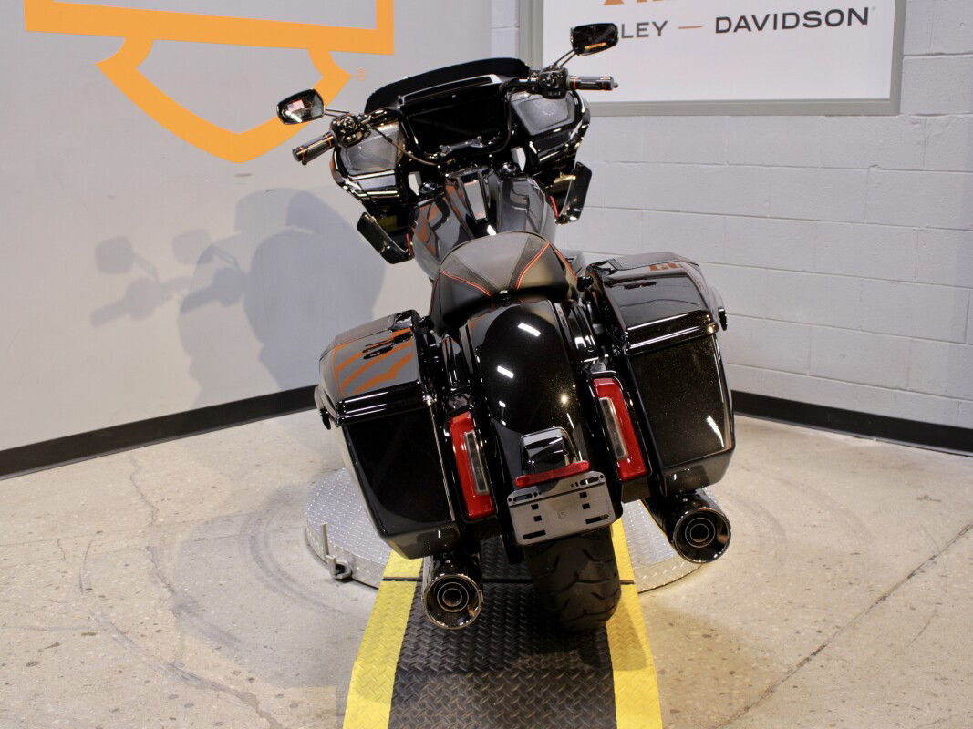 CVO® Road Glide®
