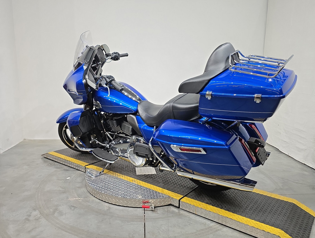 Street Glide® Ultra