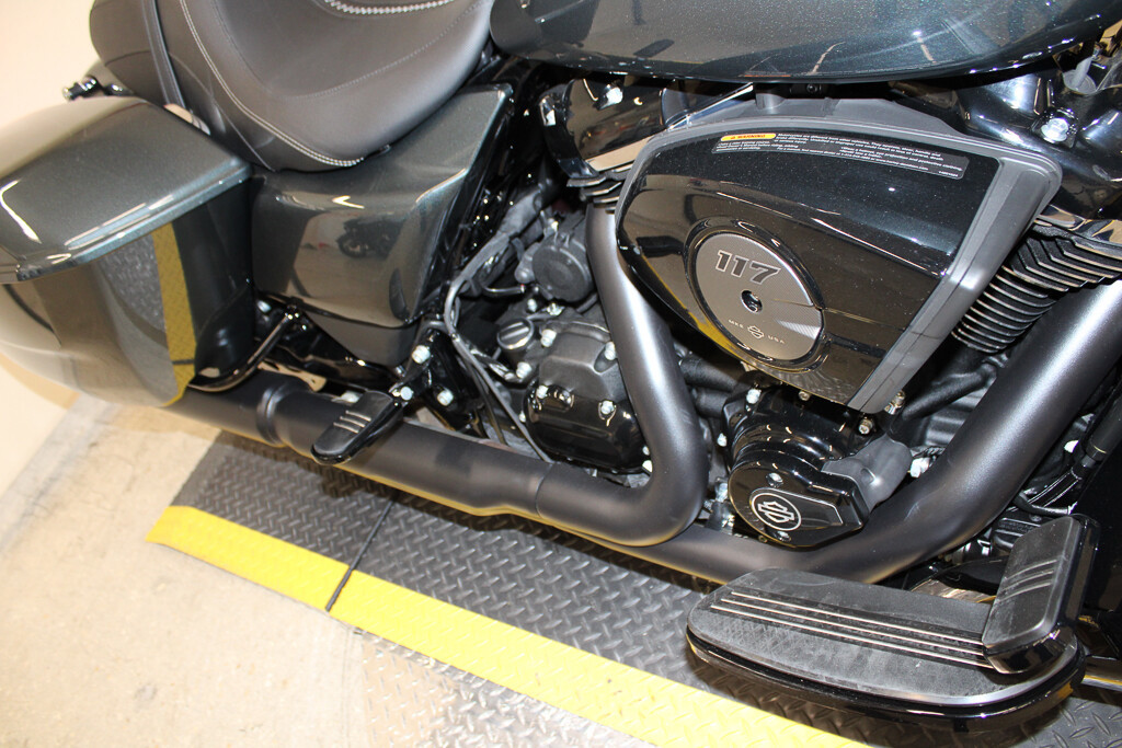 Street Glide®