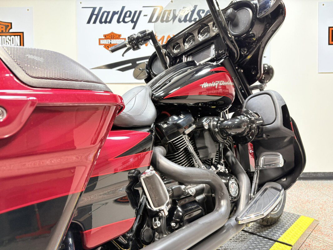 CVO® Street Glide®