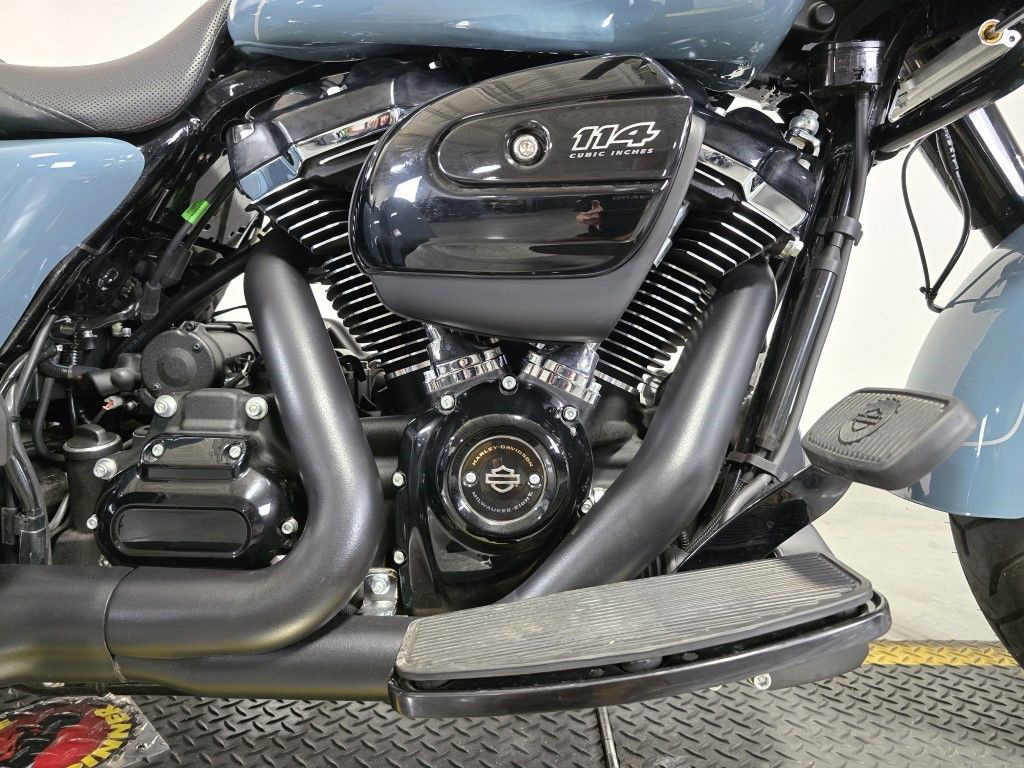 Road Glide® 3