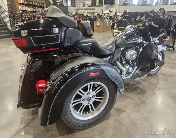 Tri Glide® Ultra Classic®