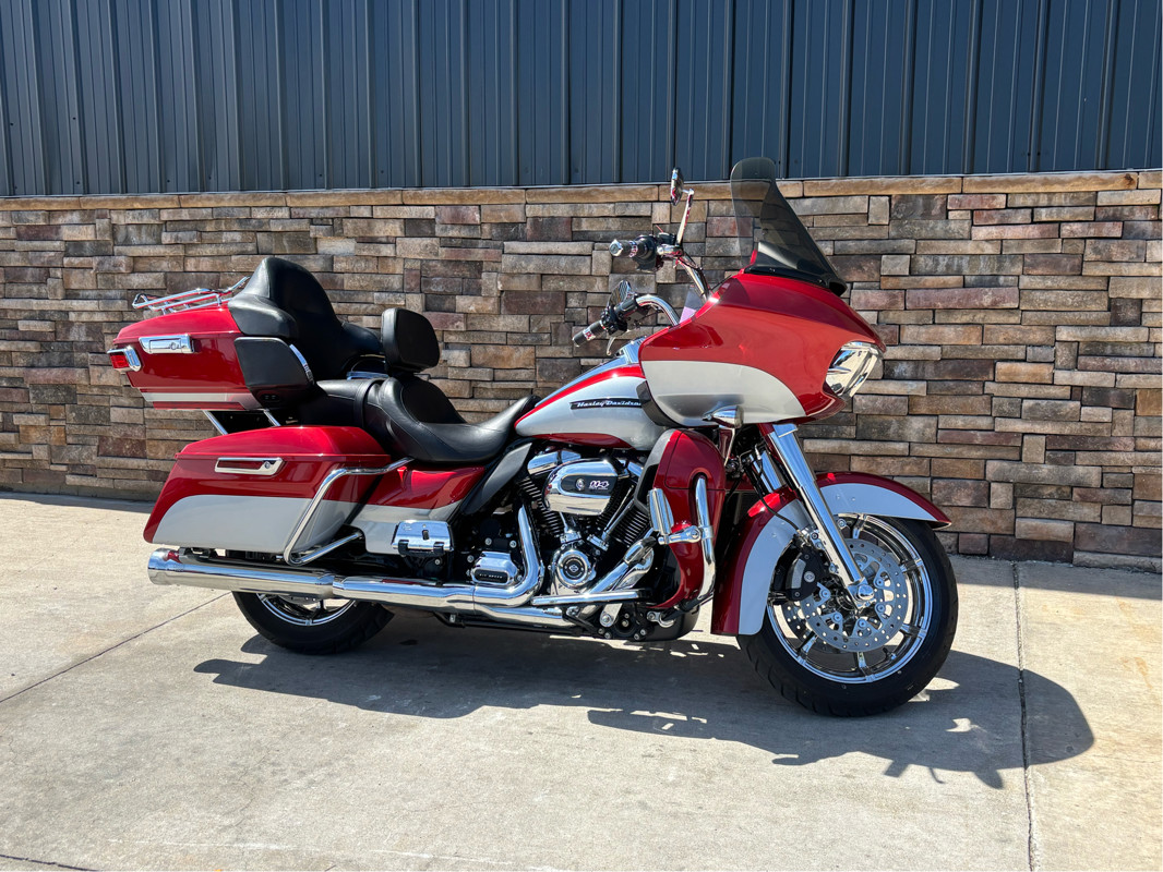 Road Glide® Ultra