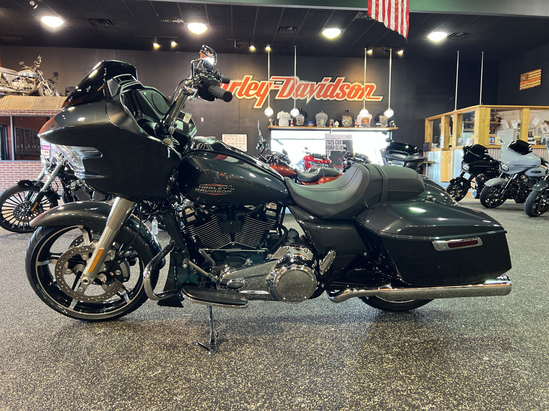 Road Glide®