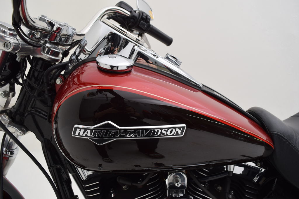 Dyna® Super Glide® Custom
