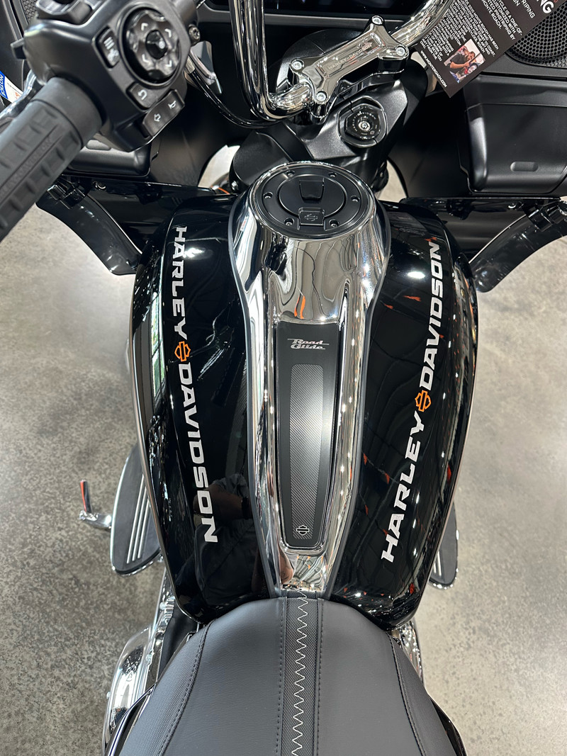 Road Glide®