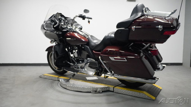 Road Glide® Ultra