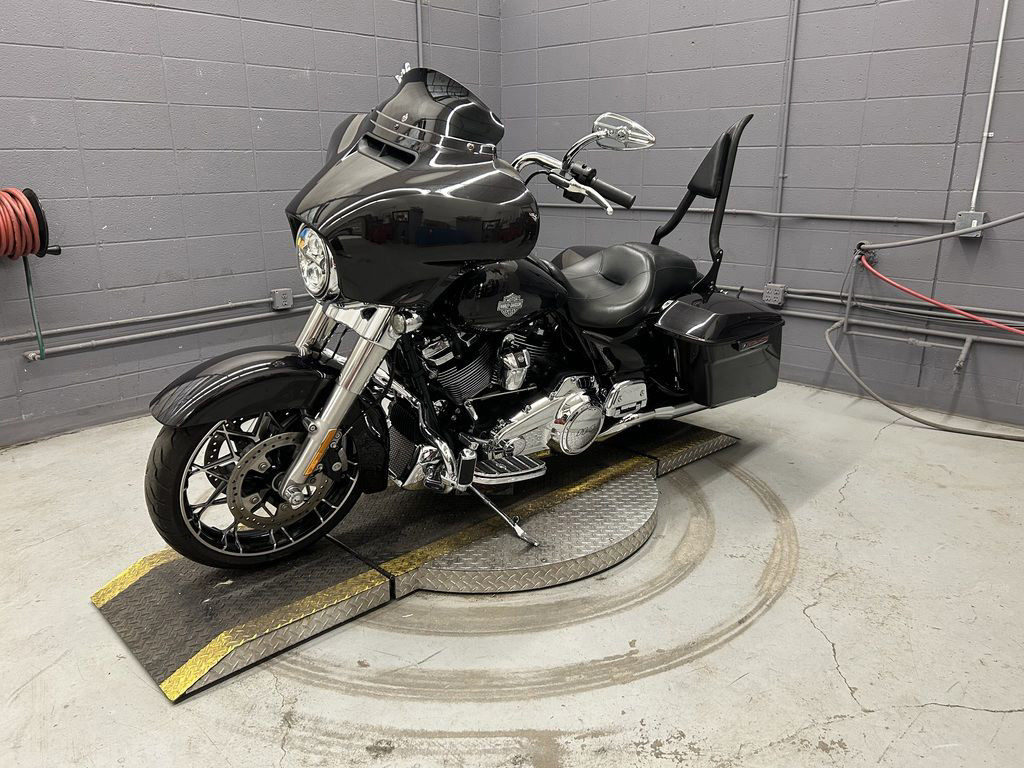 Street Glide® Special