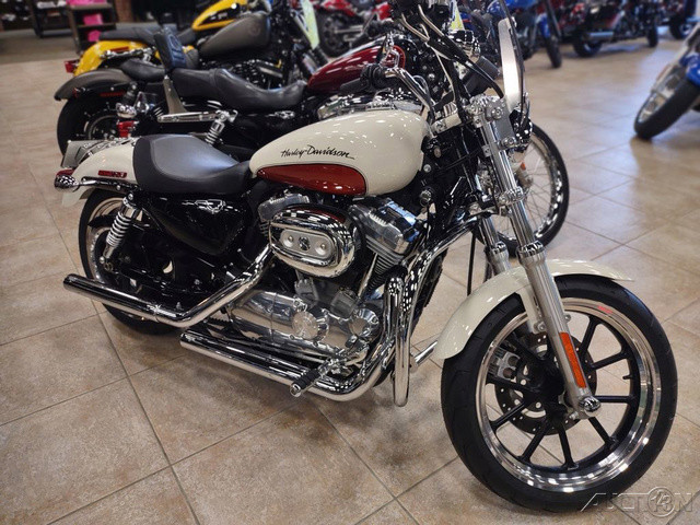 Sportster® 883 SuperLow™