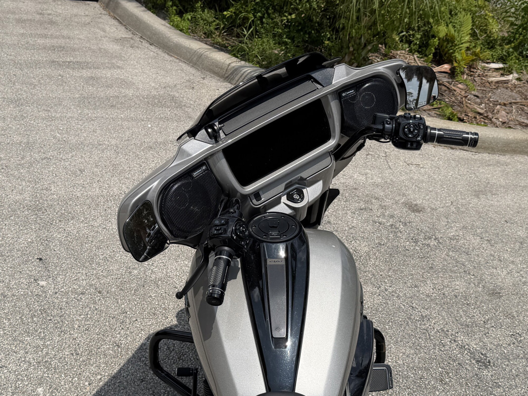 CVO® Street Glide®