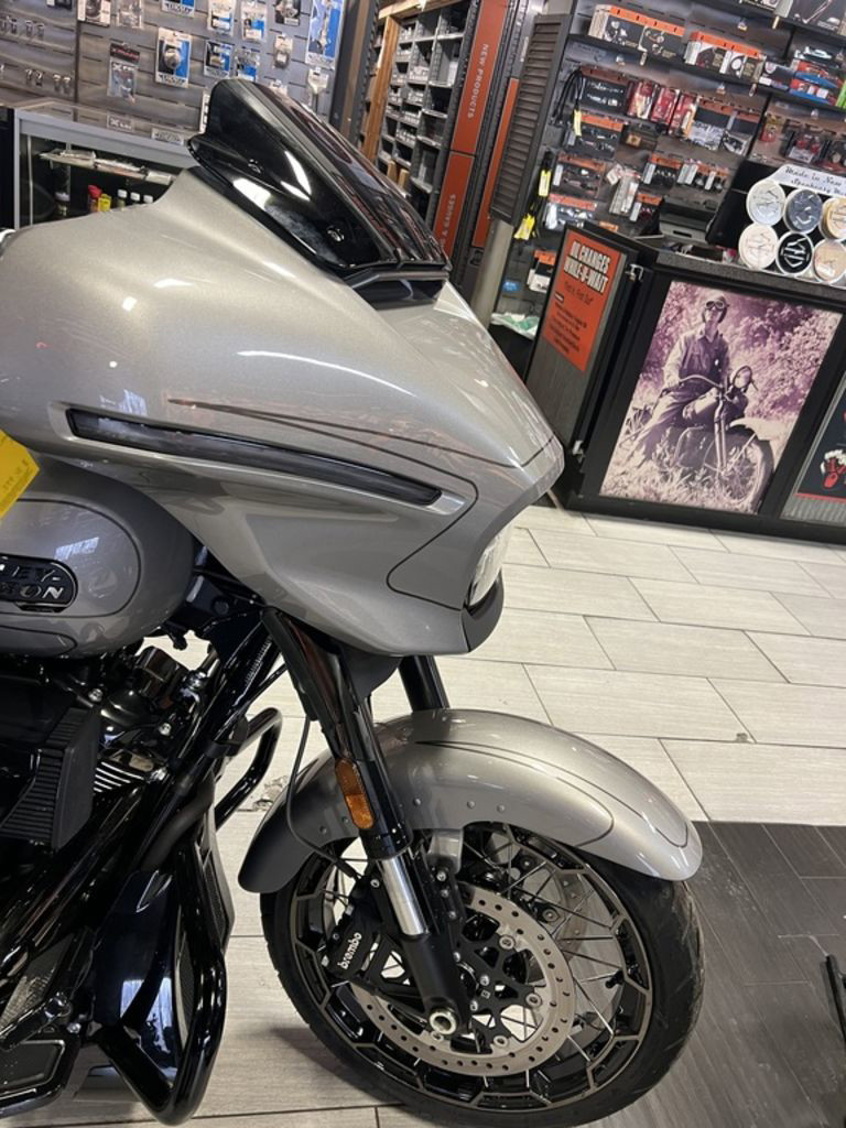 CVO® Street Glide®