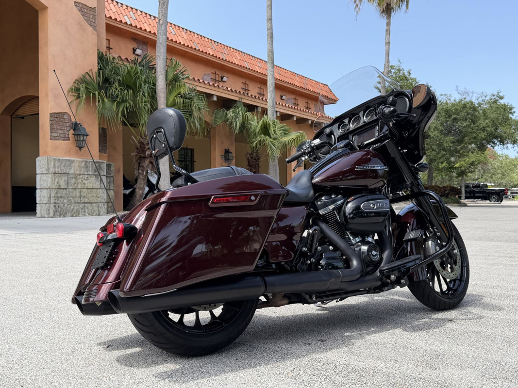 Street Glide® Special