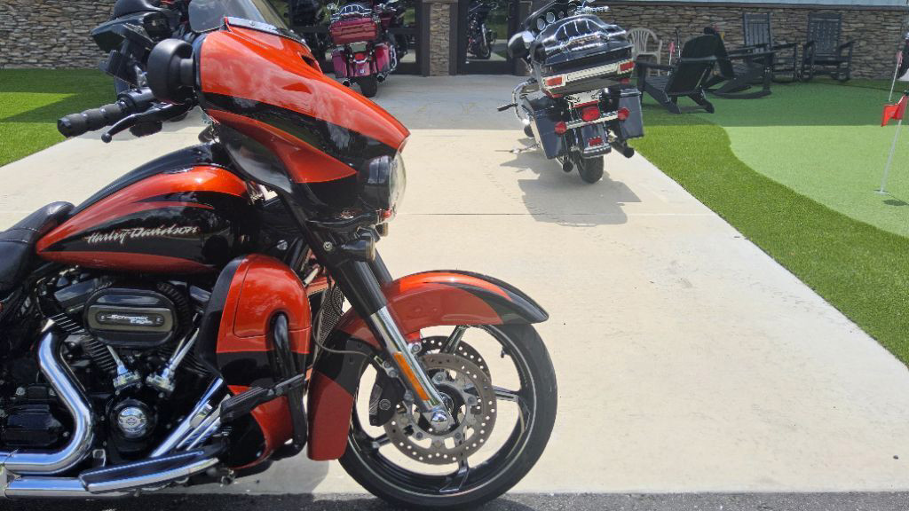 CVO® Street Glide®