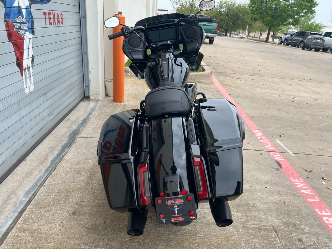 Road Glide®
