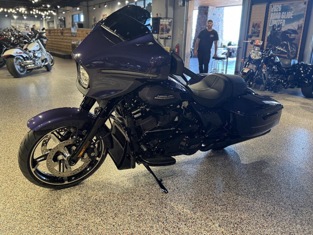 Street Glide®