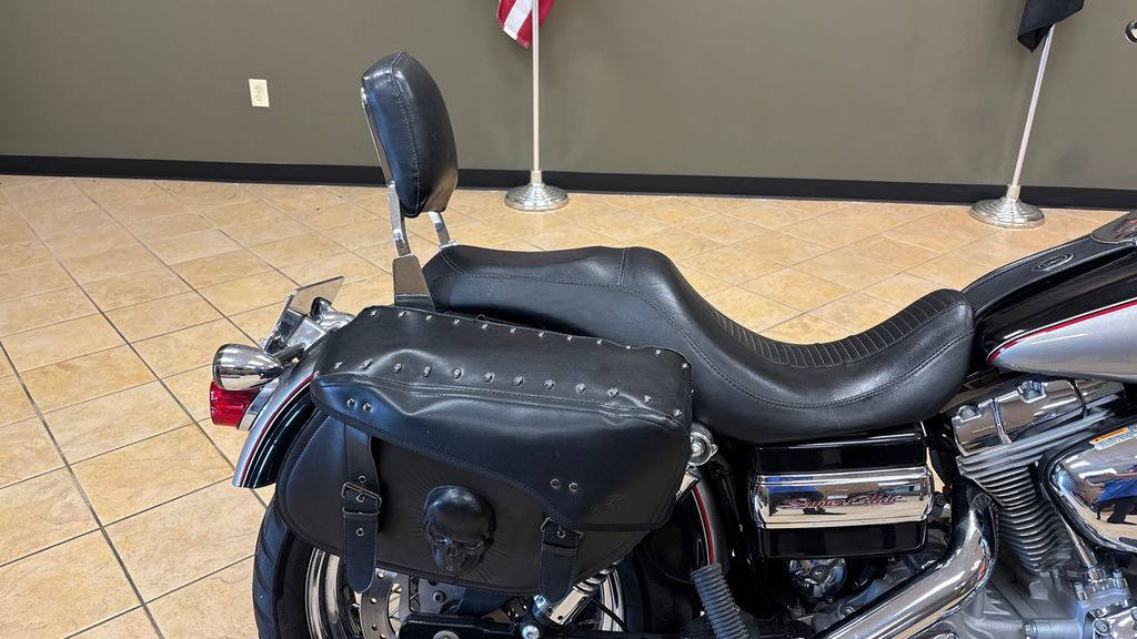 Dyna® Super Glide® Custom