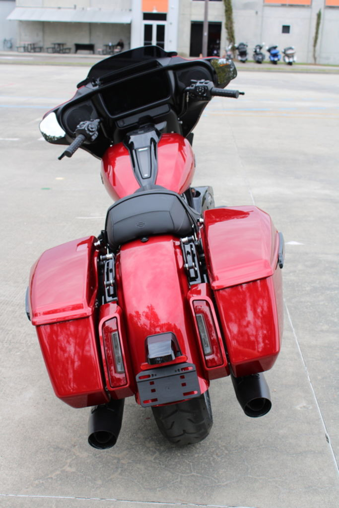 Street Glide®