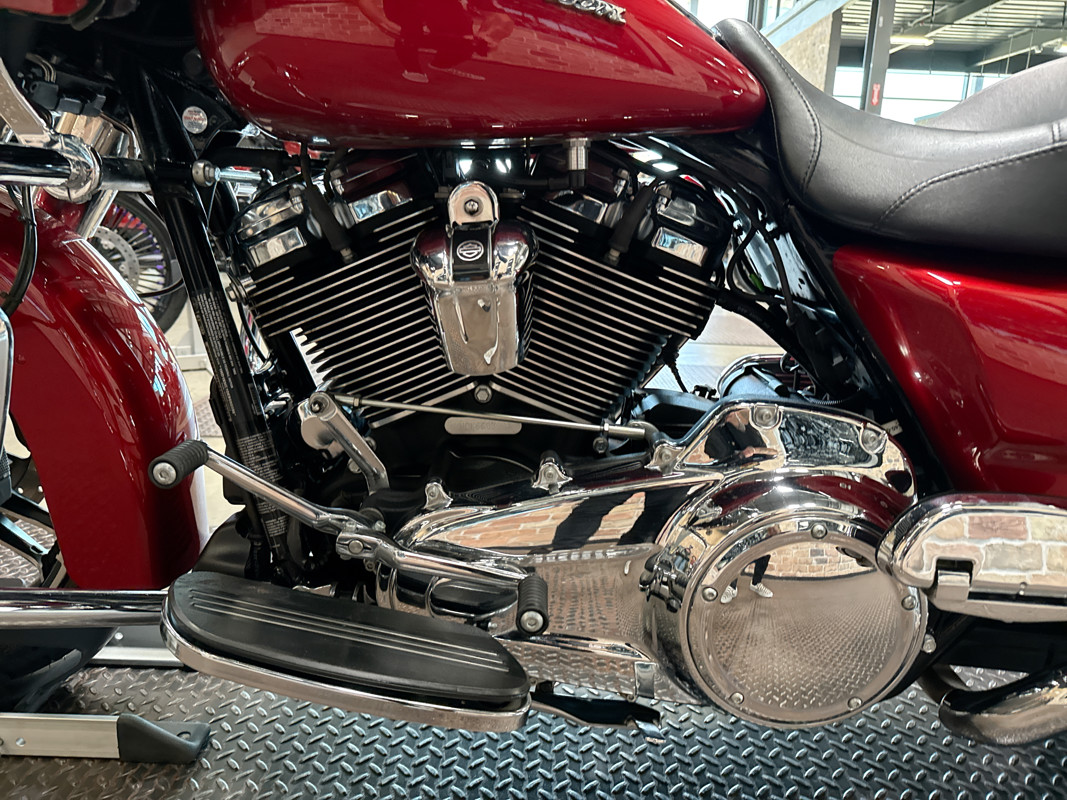 Road Glide®