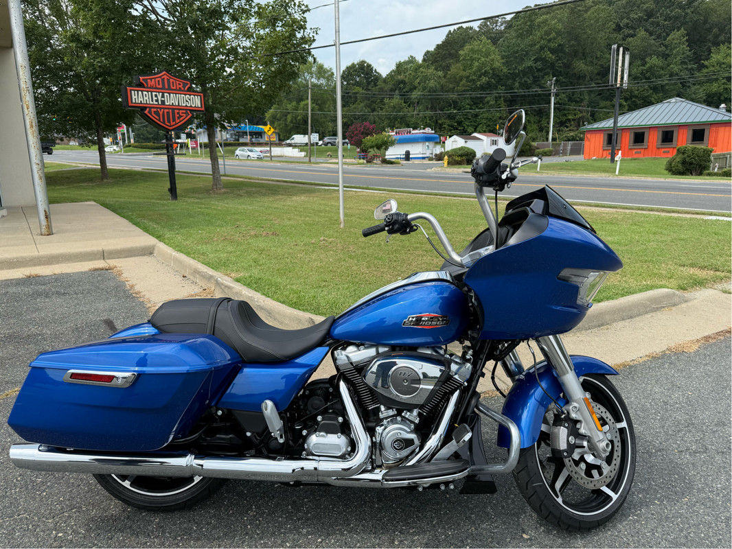 Road Glide®
