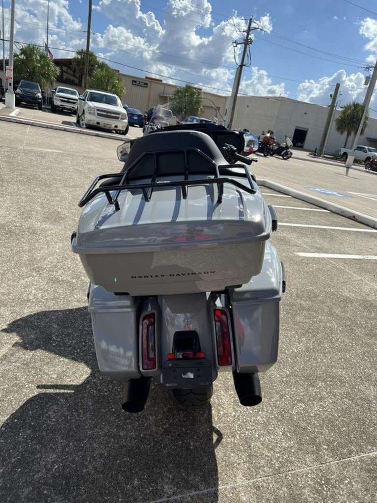 Street Glide® Ultra