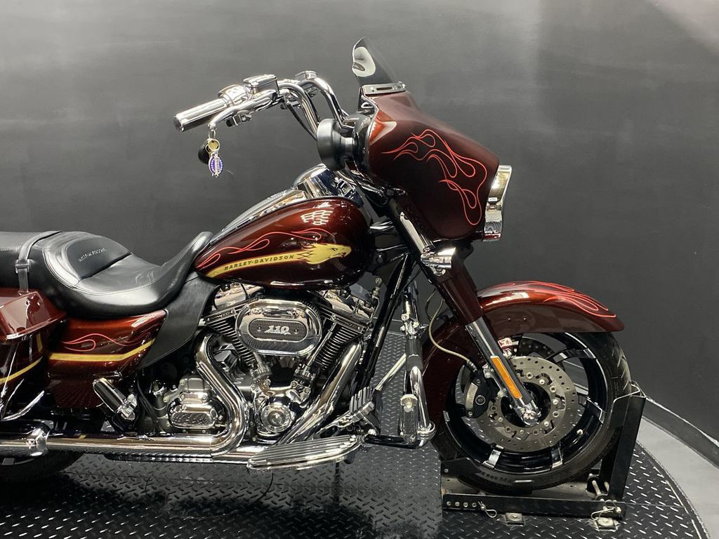 CVO™ Street Glide®