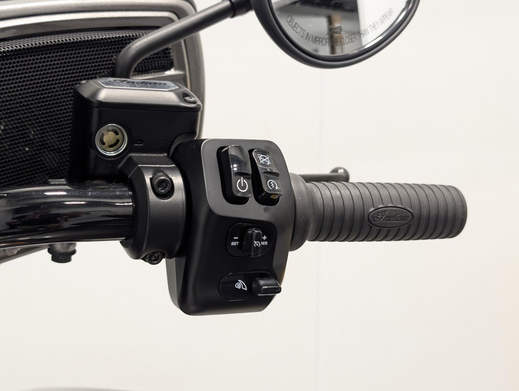 Roadmaster Dark Horse