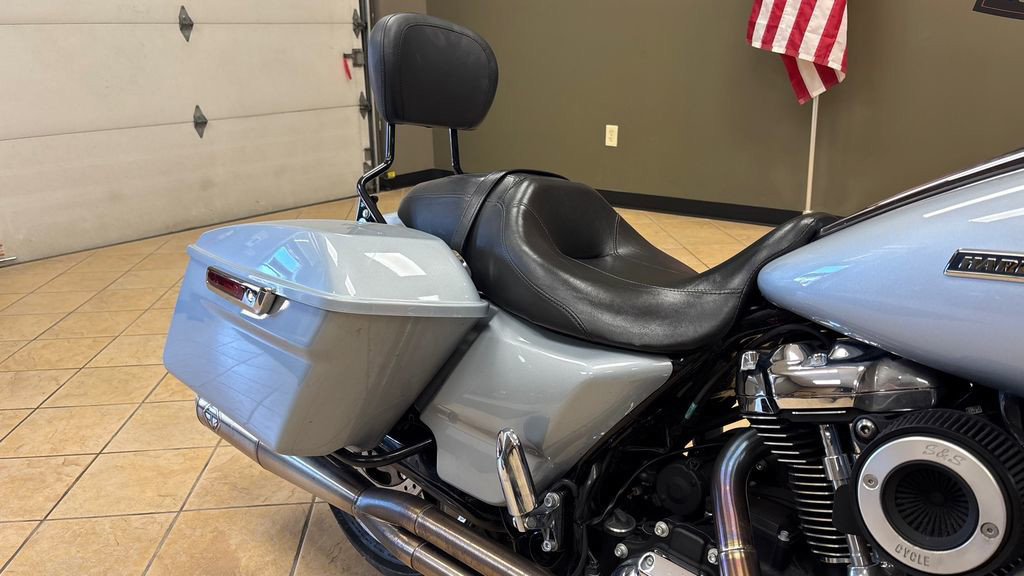 Road Glide®