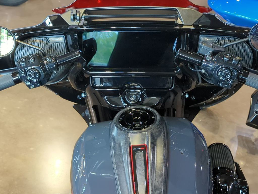 CVO® Street Glide® ST
