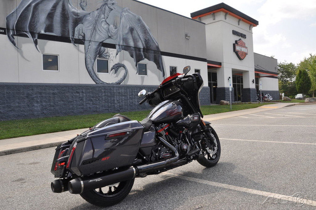 CVO® Street Glide® ST