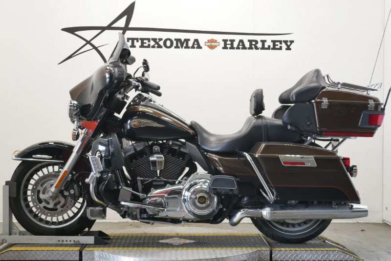 Electra Glide® Ultra® Limited 110th Anniversary