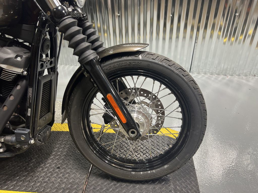 Street Bob®