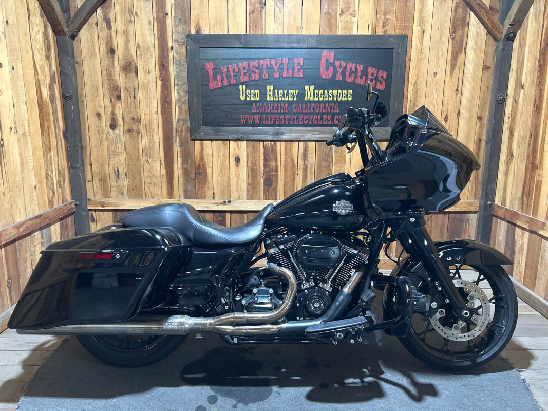 Road Glide®
