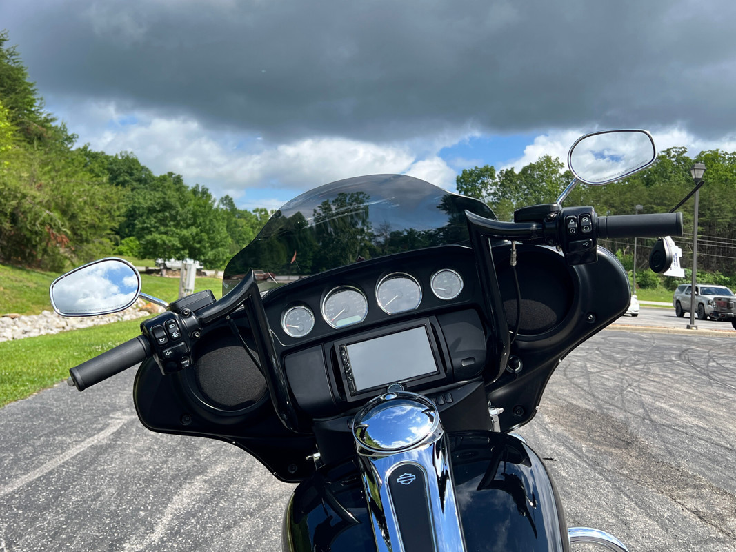 Electra Glide® Standard