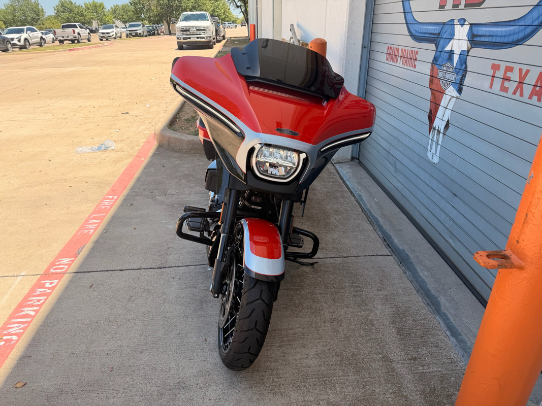 CVO® Street Glide®