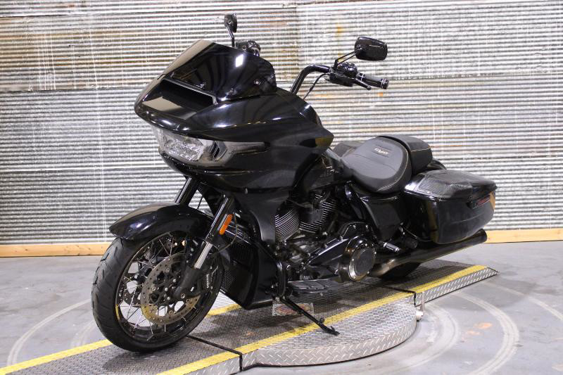 CVO® Road Glide®