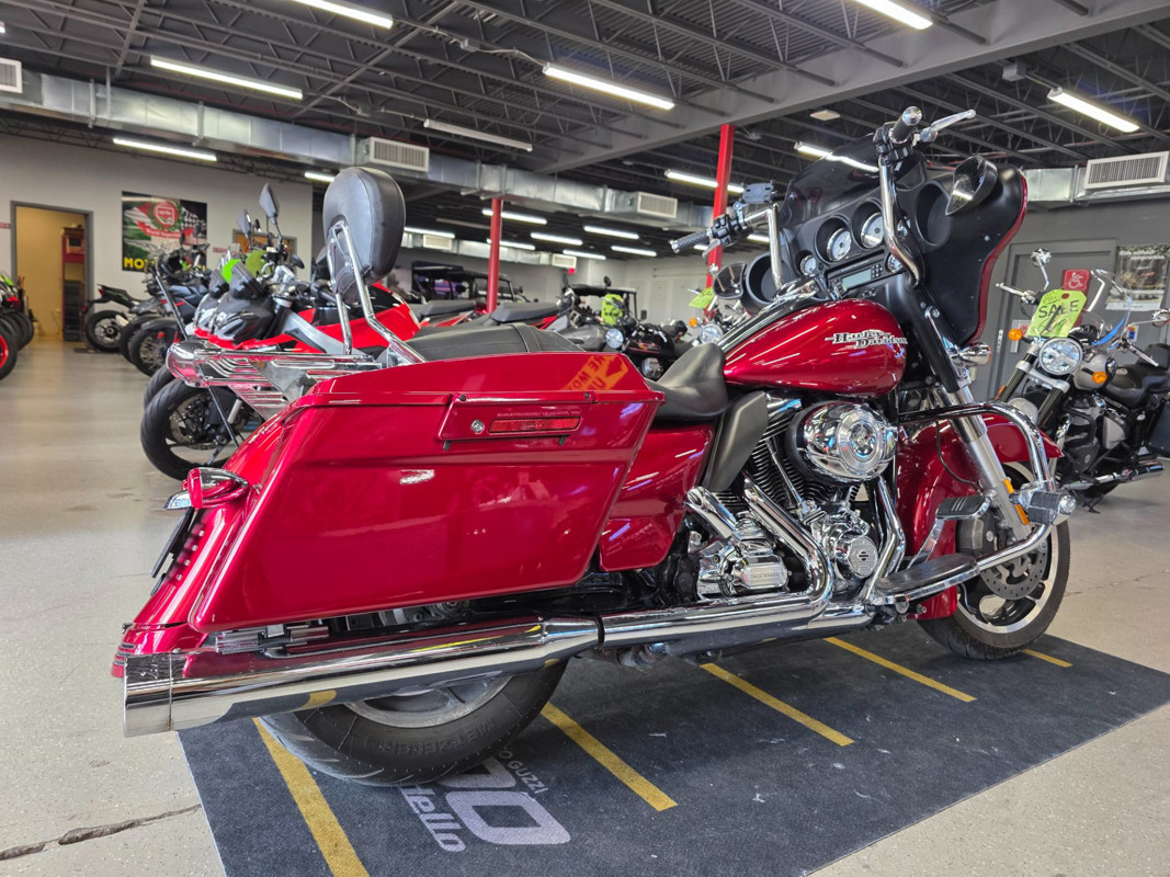 Street Glide®