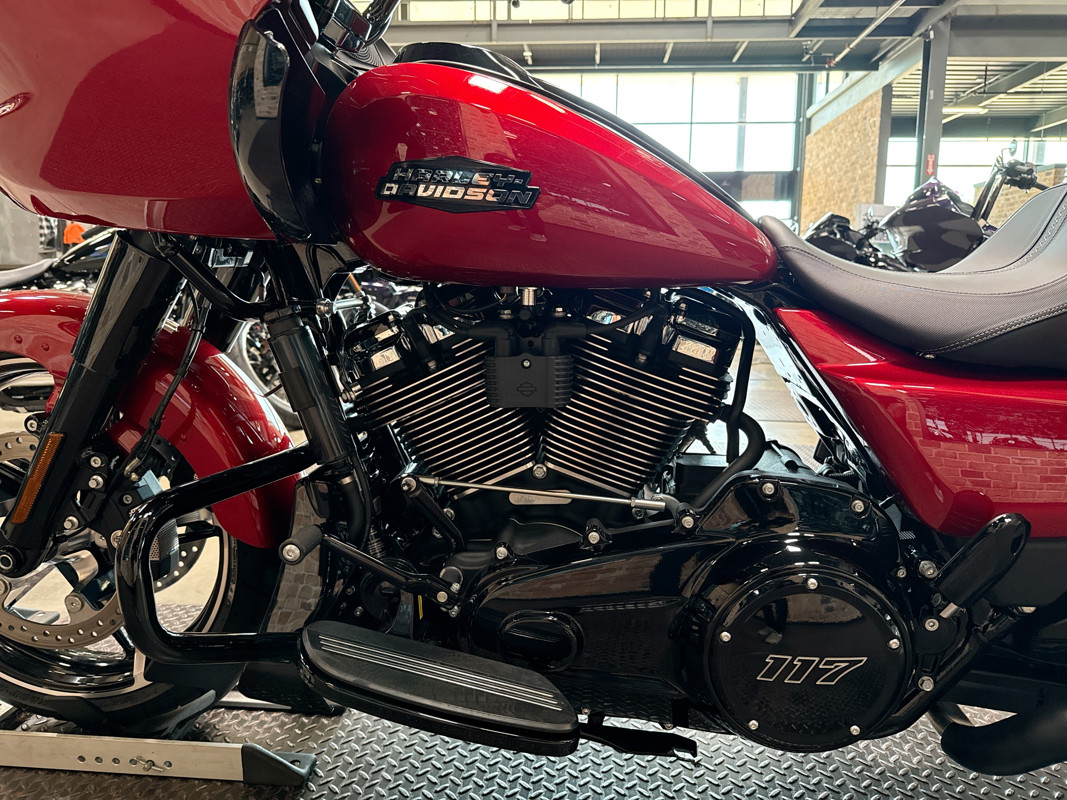 Road Glide®