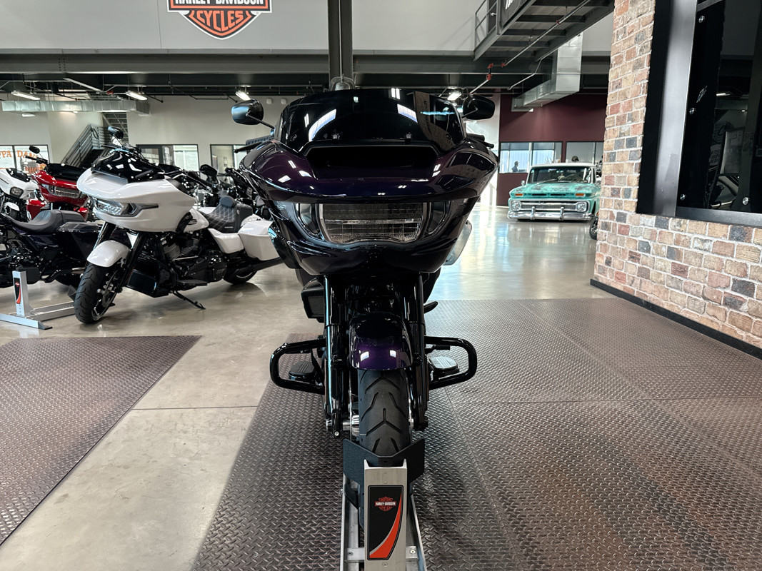 Road Glide®