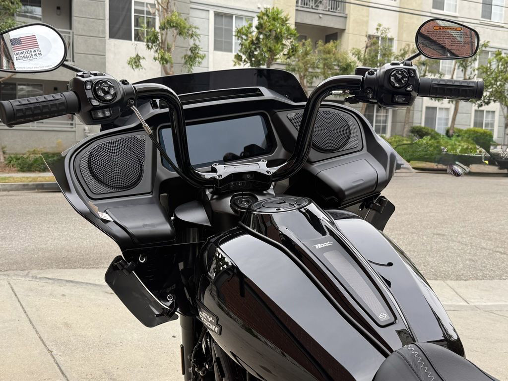 Road Glide®