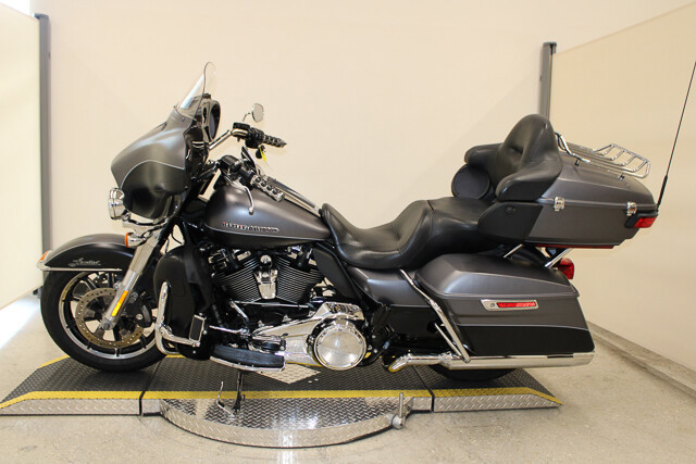 Electra Glide® Ultra Limited® Low