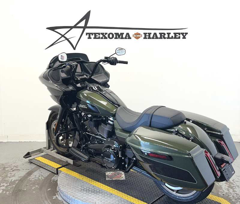 Road Glide®